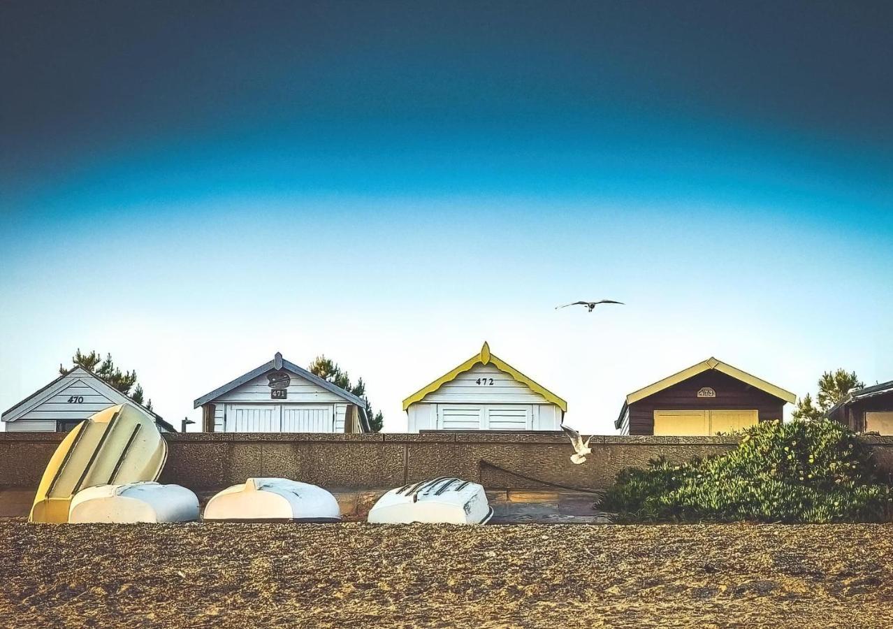 Marine Villa Hotel & Suites - Close To Beach, Train Station & Southend Airport Eksteriør billede